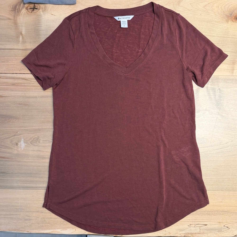 Breezy V neck Short Sleeve Tee